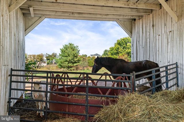 19937 EVERGREEN MILLS RD, Leesburg, VA 20175