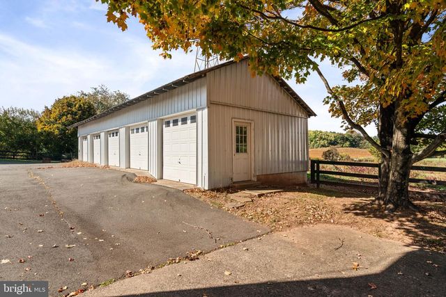 19937 EVERGREEN MILLS RD, Leesburg, VA 20175