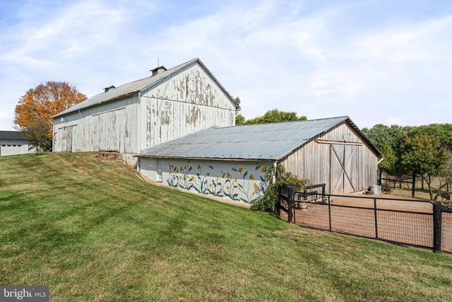 19937 EVERGREEN MILLS RD, Leesburg, VA 20175