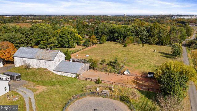 19937 EVERGREEN MILLS RD, Leesburg, VA 20175