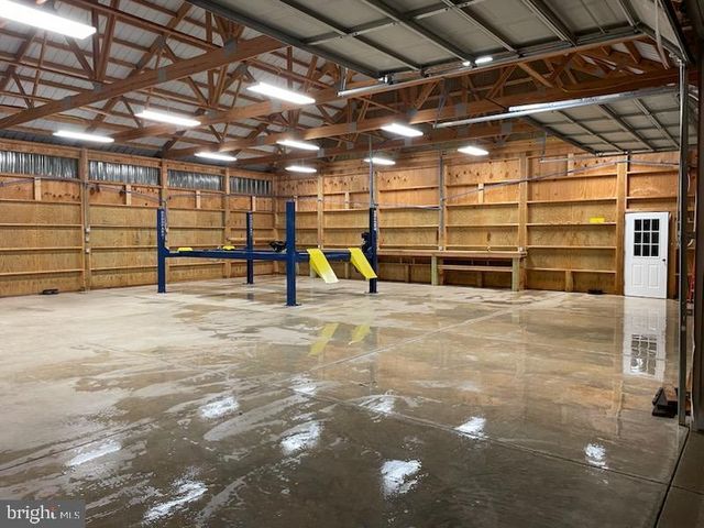 19937 EVERGREEN MILLS RD, Leesburg, VA 20175