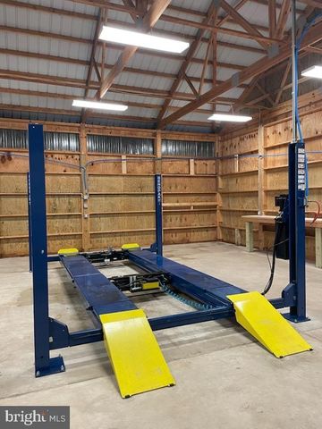 19937 EVERGREEN MILLS RD, Leesburg, VA 20175