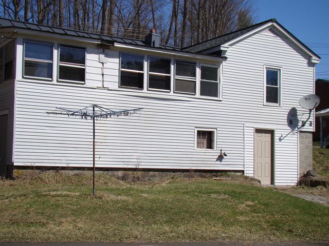 2122 Vt. Route 140, Poultney, VT 05764