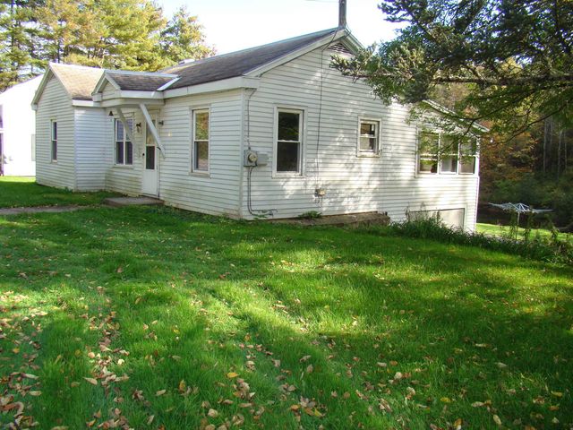 2122 Vt. Route 140, Poultney, VT 05764