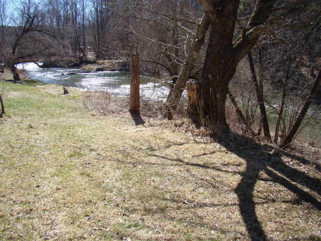 2122 Vt. Route 140, Poultney, VT 05764