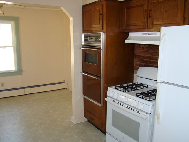 2122 Vt. Route 140, Poultney, VT 05764