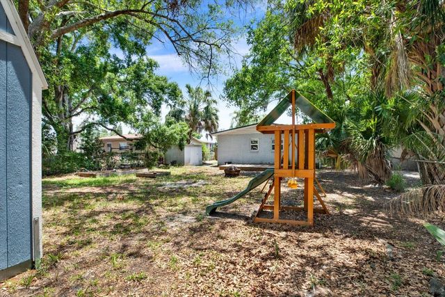 3813 W WISCONSIN AVENUE, Tampa, FL 33616