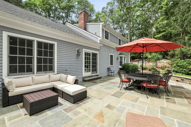 7 Purdy Court, Briarcliff Manor, NY 10510