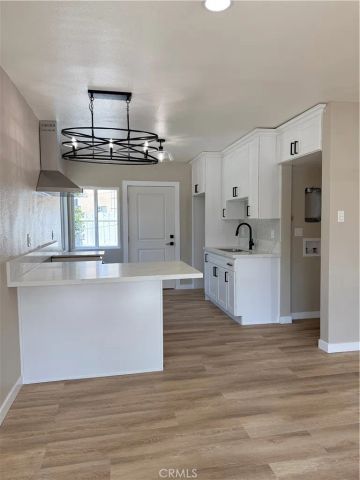 10510 Towne, Los Angeles, CA 90003