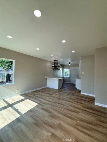 10510 Towne, Los Angeles, CA 90003