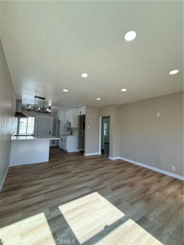 10510 Towne, Los Angeles, CA 90003