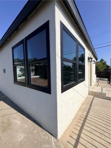 10510 Towne, Los Angeles, CA 90003