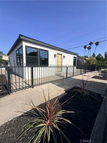 10510 Towne, Los Angeles, CA 90003