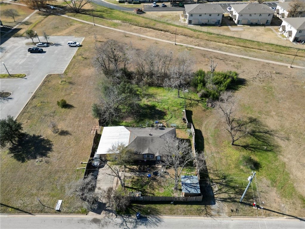 904 Eleanor Street, College Station, TX 77840 — exterior