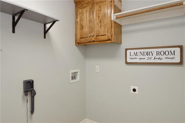 1409 NW NICHOLAS Drive, Grain Valley, MO 64029