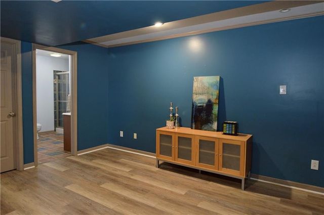 1409 NW NICHOLAS Drive, Grain Valley, MO 64029