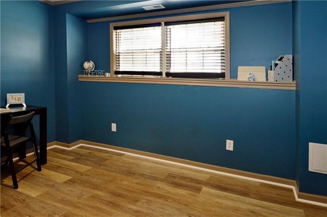 1409 NW NICHOLAS Drive, Grain Valley, MO 64029