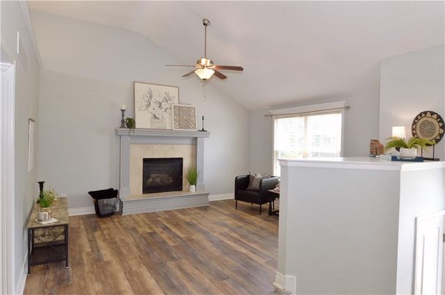 1409 NW NICHOLAS Drive, Grain Valley, MO 64029