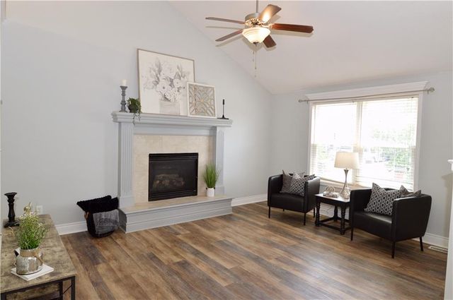 1409 NW NICHOLAS Drive, Grain Valley, MO 64029