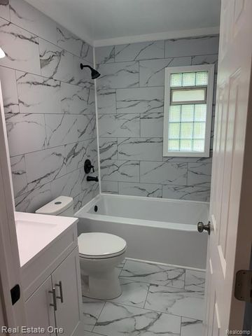 1827 Ford Boulevard, Lincoln Park, MI 48146