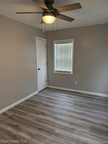 1827 Ford Boulevard, Lincoln Park, MI 48146