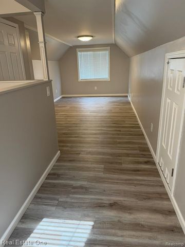 1827 Ford Boulevard, Lincoln Park, MI 48146