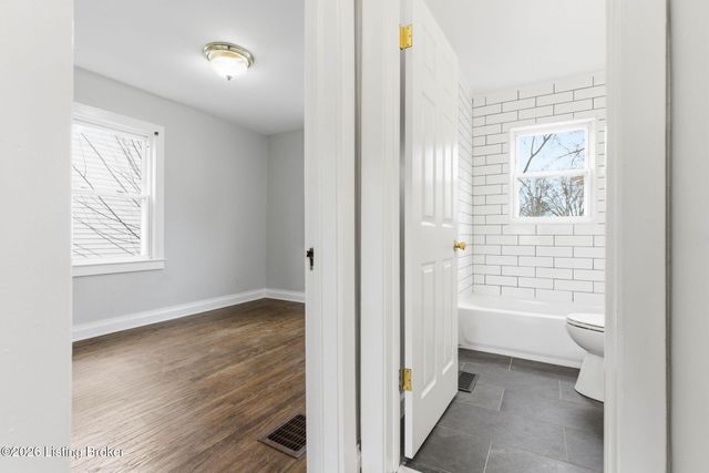 1119 W Ashland Ave, Louisville, KY 40215