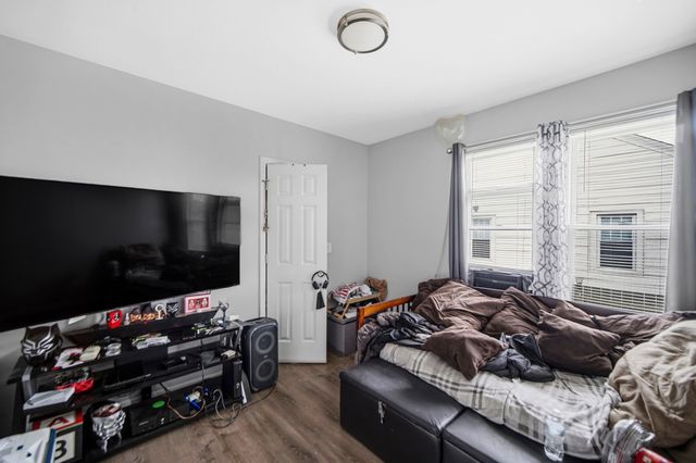 16230 Lowell Avenue, South Holland, IL 60473
