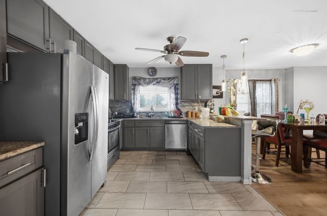 16230 Lowell Avenue, South Holland, IL 60473