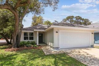 5885 Grotto Ave, Pensacola, FL 32507