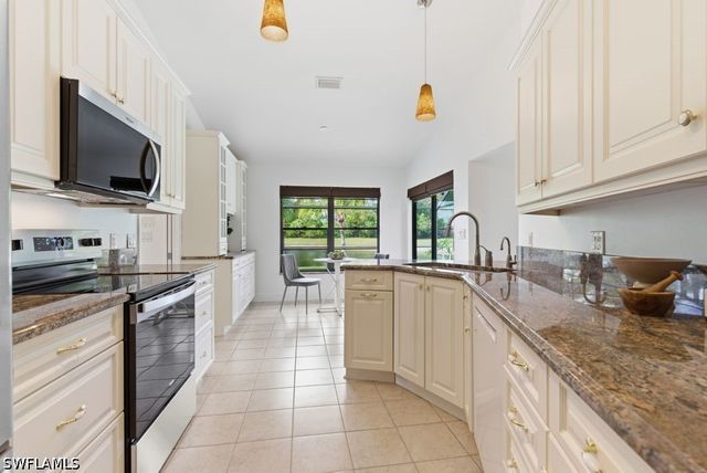 19184 Pine Run LN, Fort Myers, FL 33967