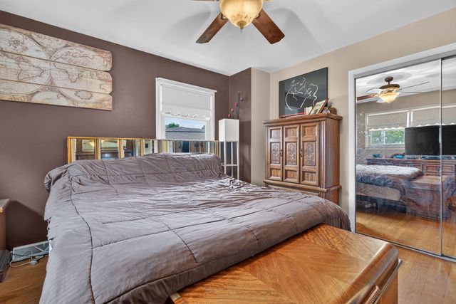 9915 S KENTON Avenue, Oak Lawn, IL 60453