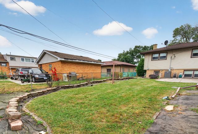 9915 S KENTON Avenue, Oak Lawn, IL 60453