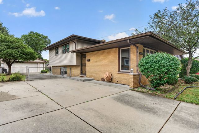 9915 S KENTON Avenue, Oak Lawn, IL 60453