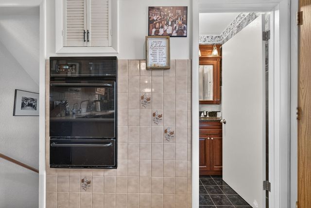 9915 S KENTON Avenue, Oak Lawn, IL 60453