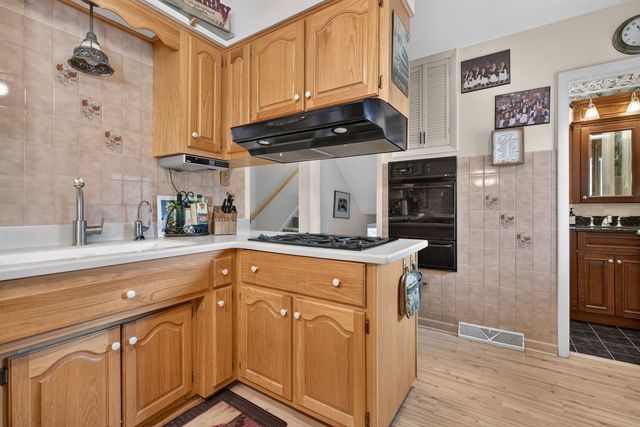 9915 S KENTON Avenue, Oak Lawn, IL 60453