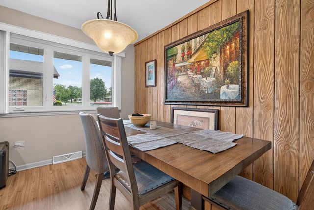 9915 S KENTON Avenue, Oak Lawn, IL 60453