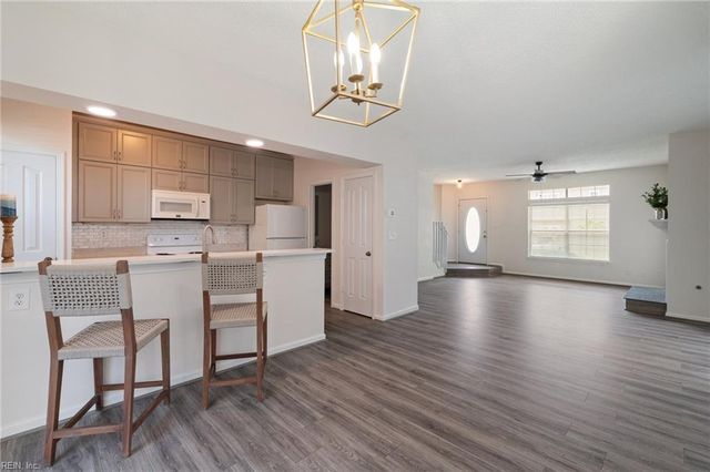 4831 Parthenon DR, Virginia Beach, VA 23462