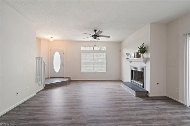 4831 Parthenon DR, Virginia Beach, VA 23462