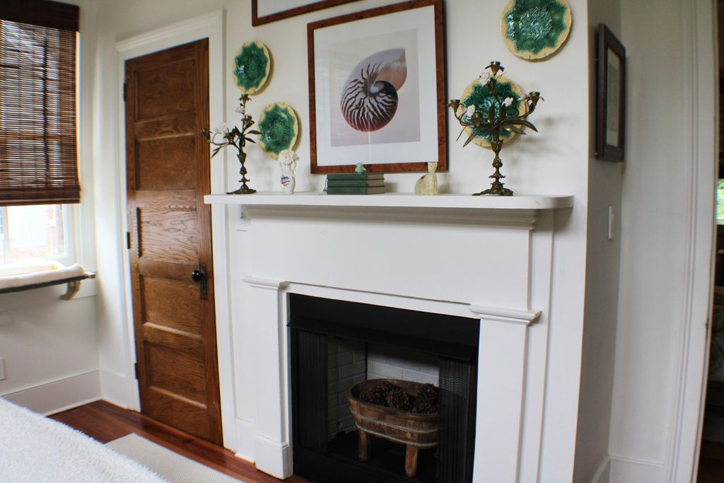 Image 31 of property listing at 408 S Gum Street, Summerville, SC 29483