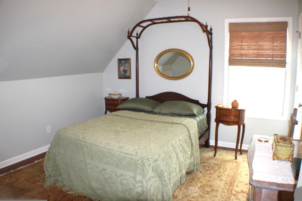 Image 32 of property listing at 408 S Gum Street, Summerville, SC 29483
