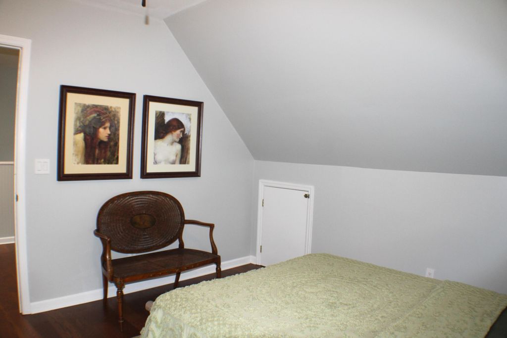 Image 35 of property listing at 408 S Gum Street, Summerville, SC 29483
