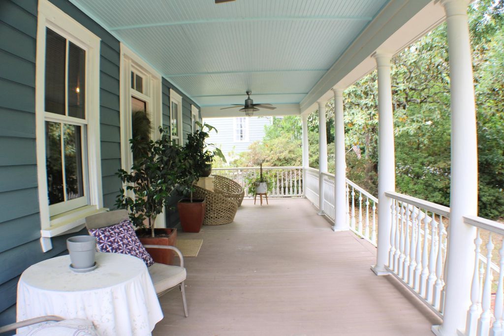 Image 43 of property listing at 408 S Gum Street, Summerville, SC 29483