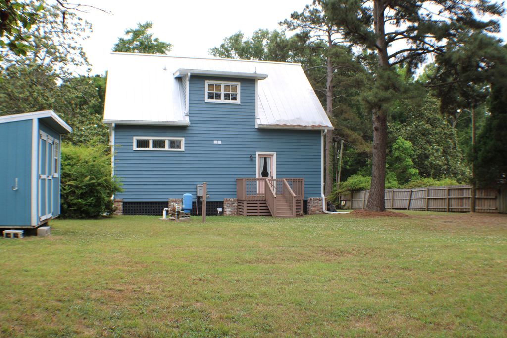 Image 50 of property listing at 408 S Gum Street, Summerville, SC 29483