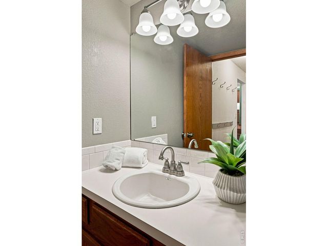 1747 Sumac St, Longmont, CO 80501