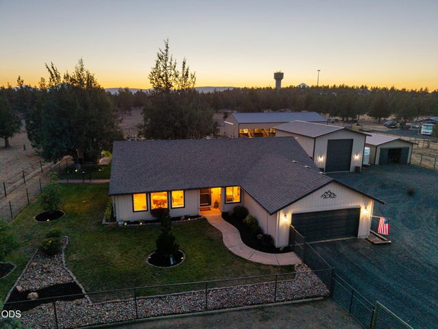 13714 SW Chipmunk Road, Terrebonne, OR 97760