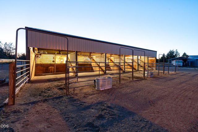 13714 SW Chipmunk Road, Terrebonne, OR 97760