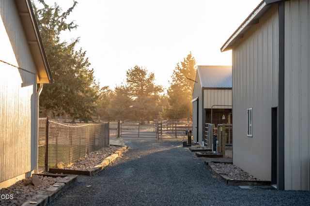 13714 SW Chipmunk Road, Terrebonne, OR 97760