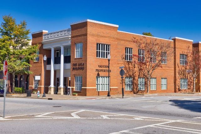 1297 PJ East Road, Covington, GA 30014