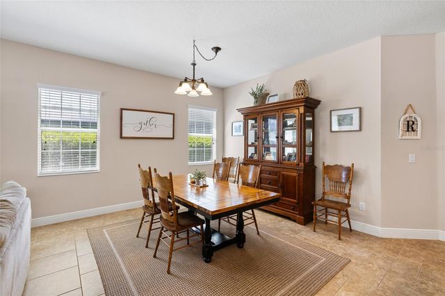 5406 SANDERLING RIDGE DRIVE, Lithia, FL 33547